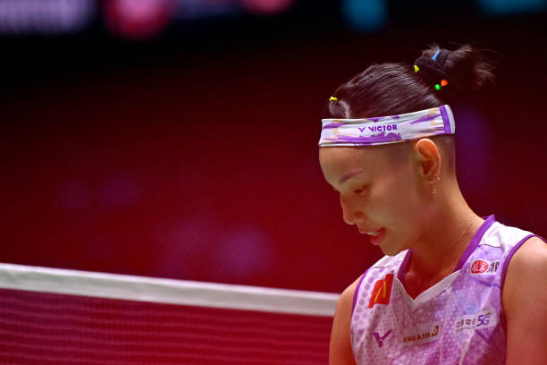 单打VS双打:羽毛球出界规则大不同!