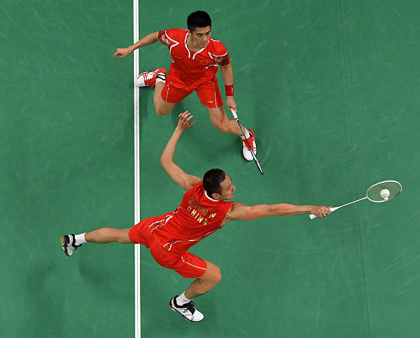 学生党必看！200元以内超值羽毛球拍选购指南