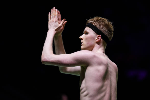 羽毛球日记：我们的默契与快乐