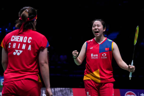 学生羽毛球拍选购避坑指南:这些品牌别踩雷!