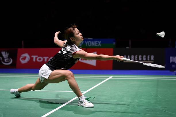 羽毛球单打和双打场地的尺寸差异及注意事项