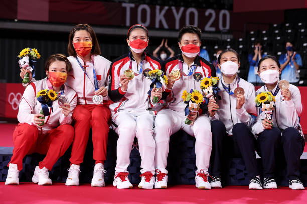 碳纤维VS铝合金？不同材质羽毛球拍品牌优缺点解析