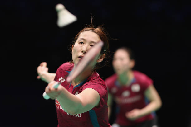 羽毛球拍选购指南:哪些品牌和型号最抗摔耐打?