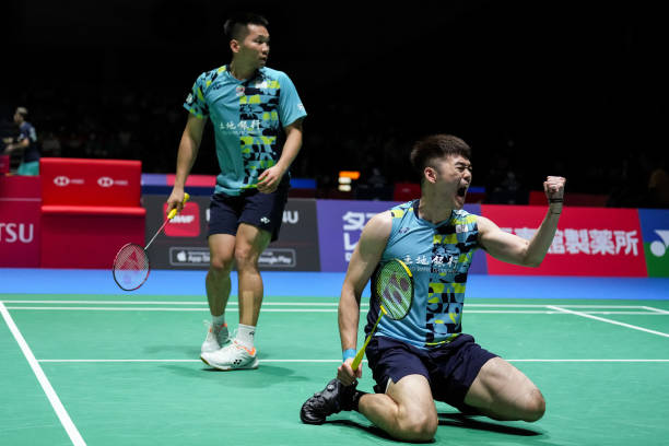 不容错过的羽毛球对决!石宇奇VS周天成比赛视频