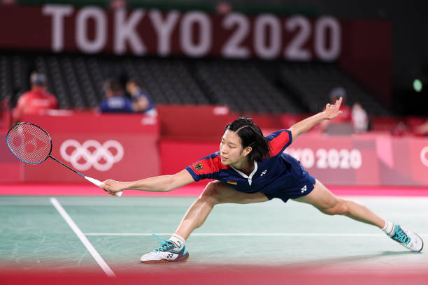 羽毛球拍TW和SP版本有什么区别?全面解析选购指南