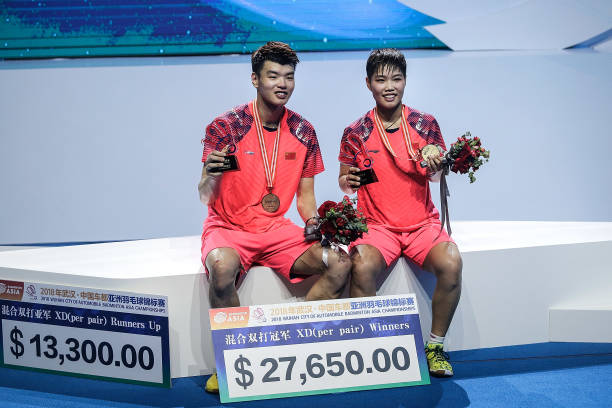 孩子打羽毛球该用几号球?家长必看选购指南