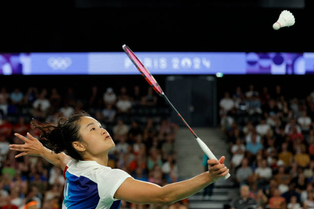 百元预算怎么选?2024热门平价羽毛球拍推荐