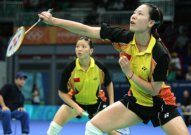 羽毛球单打跑位与路线要领：图解进阶战术