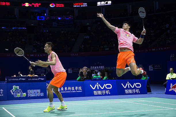 5U超轻羽毛球拍适合双打吗?实战体验分享