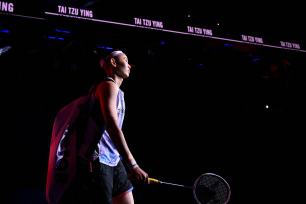 排球场VS羽毛球场：地面材质与划线差异解析