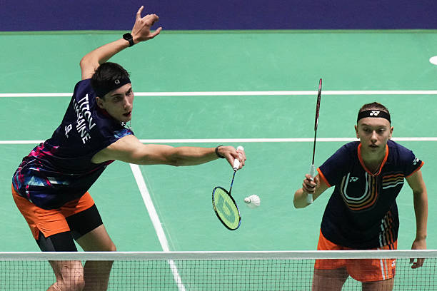 新手必看!羽毛球拍价格区间解析,避免花冤枉钱