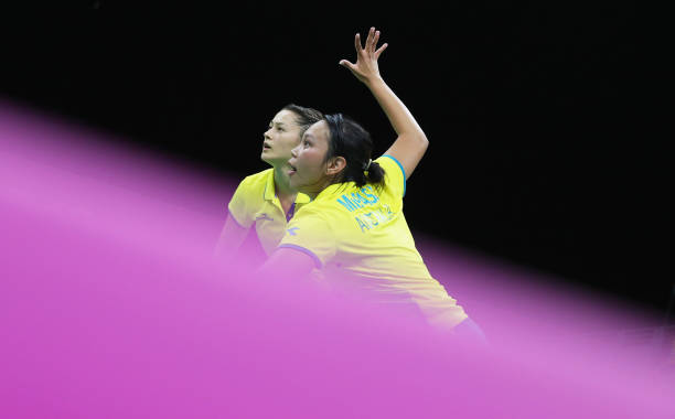 羽毛球反手打法图解:告别弱点,轻松掌握发力技巧