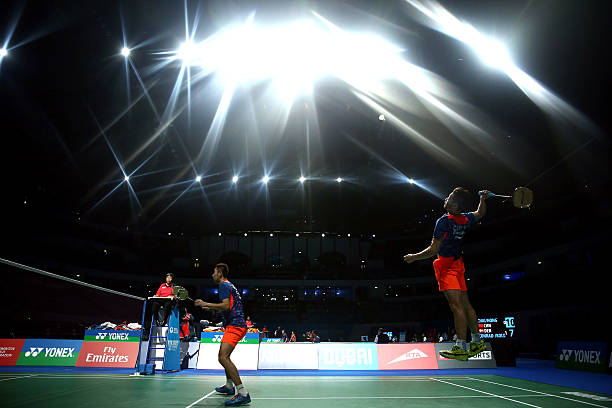 羽毛球拍数值误区:这些参数你真的理解对了吗?