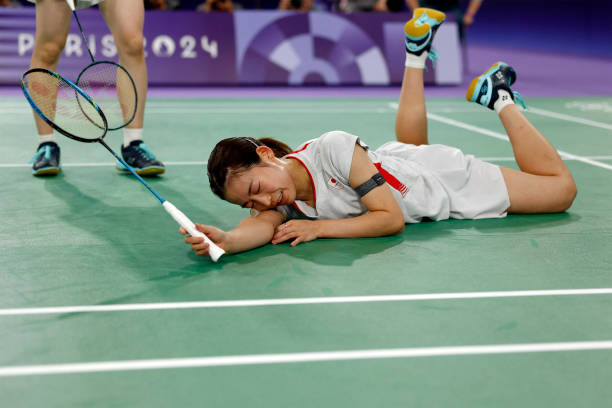 单打VS双打,不同打法该选什么样的羽毛球拍?