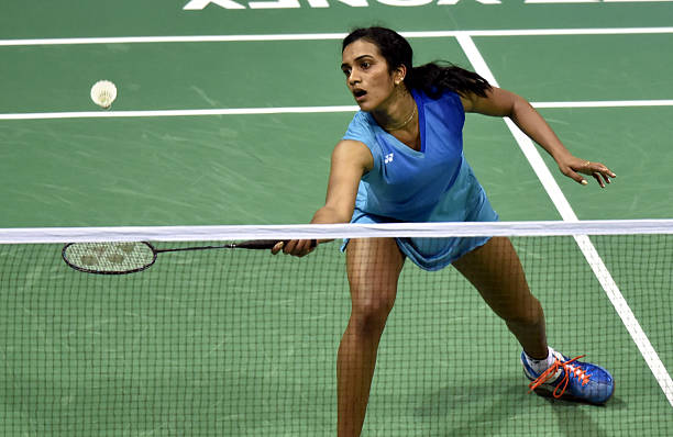 羽毛球扣球常见错误与纠正方法:技术要领全解析