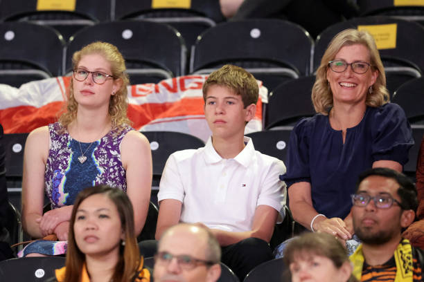 气排球与羽毛球场地通用性探讨：可行还是受限？