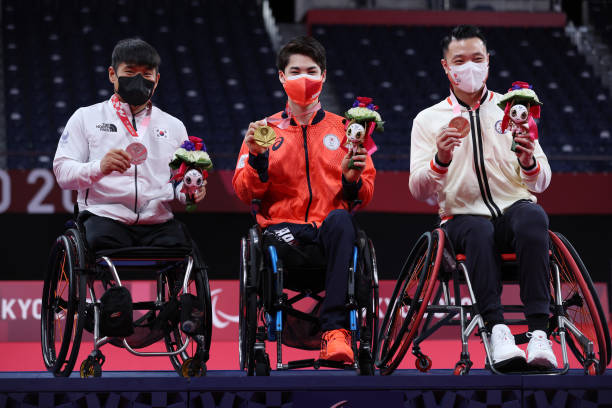 安赛龙杀球速度为何难以防守？战术与力量的双重压制