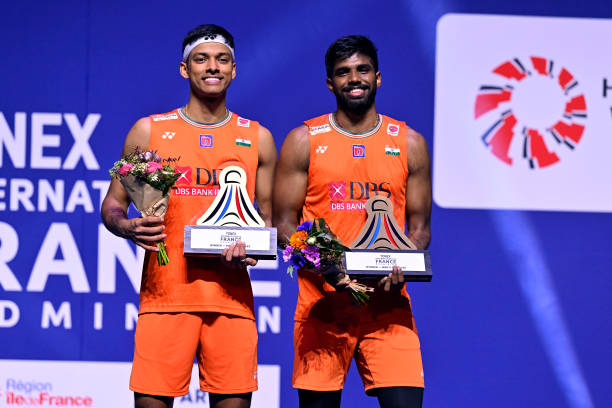 双打必备!羽毛球平抽挡动作技巧与实战应用