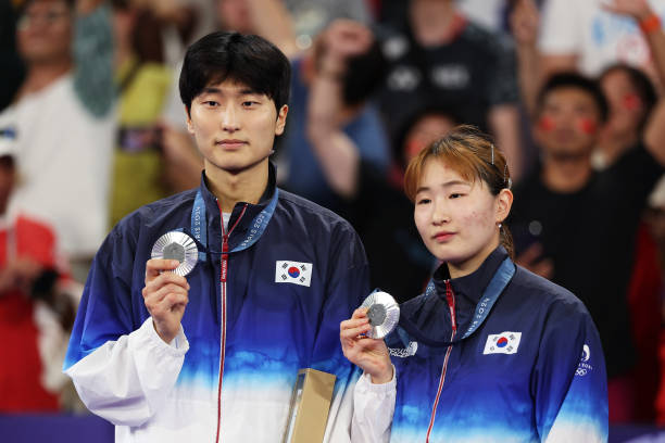 羽毛球比赛规则与基本流程全解析