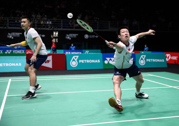 必学杀球技术！羽毛球杀球动作分解（高清慢动作版）