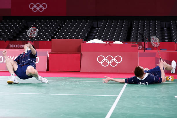 羽毛球扣杀进阶训练：如何打出刁钻角度（慢动作分解教学）