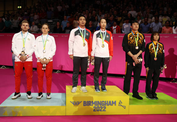 羽毛球绘画小技巧：如何画出羽毛的质感？