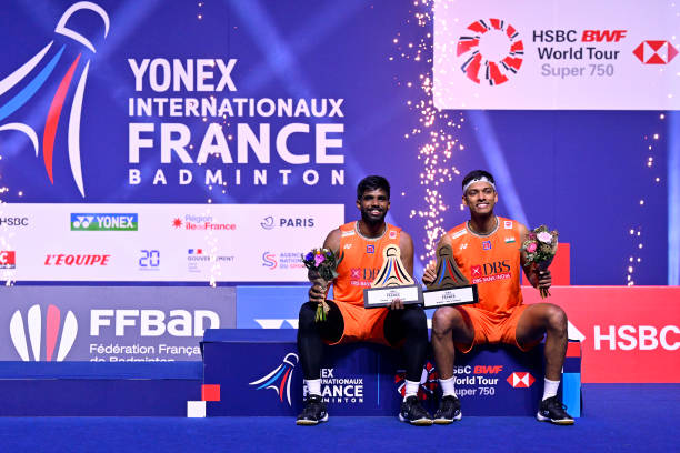 羽毛球“停拍”技巧：如何让球稳稳停在拍面上再反击