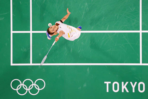 避免犯规！羽毛球双打发球规则图文指南：从发球到接发全流程