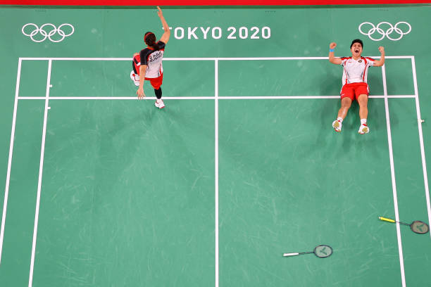 小学羽毛球教学教案模板：器材使用与运动礼仪融入课堂