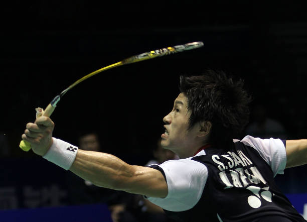 为什么羽毛球不是圆的？揭秘其稳定飞行的关键设计