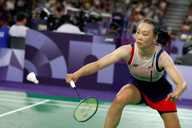 羽毛球场划线费用详解：按面积算还是按场次算更划算？