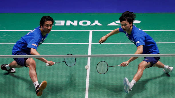 羽毛球扣球必学!慢动作视频+关键要点图解