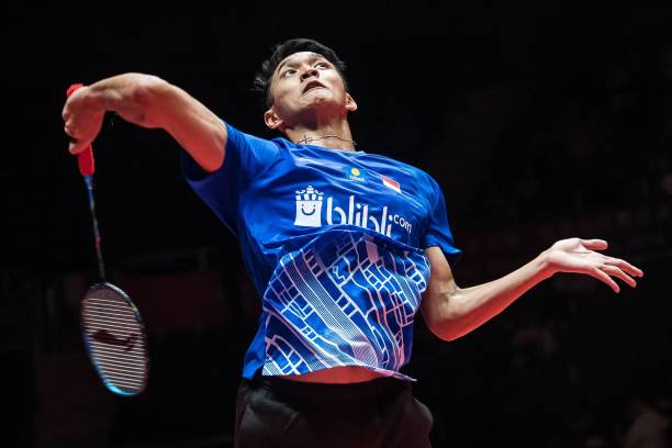 羽毛球单打出界规则图解:别再因误判丢分!