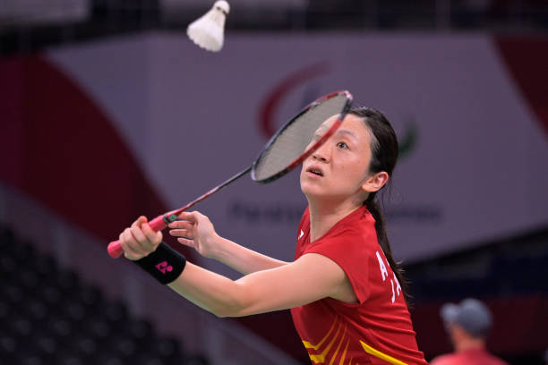 羽毛球混双打法技巧:男女搭档的战术配合要点