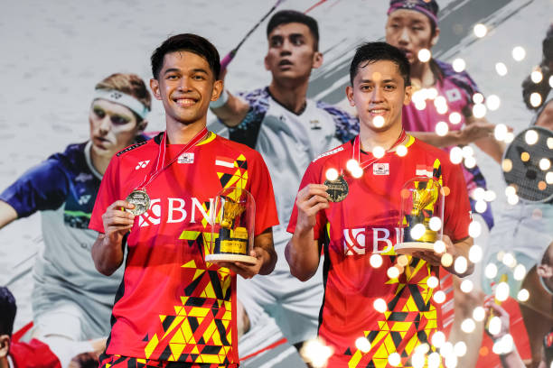 新手必看!羽毛球发球规则图解(附常见问题解答)