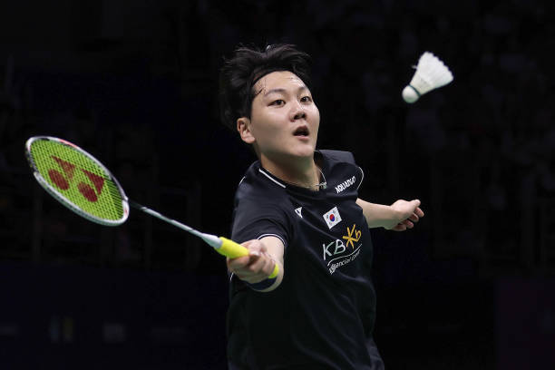 CA高端羽毛球拍评测:专业选手的选择