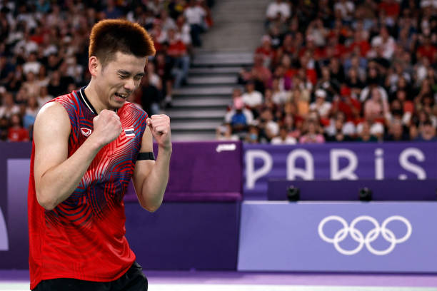 儿童羽毛球训练:为什么不建议6岁孩子用成人拍?