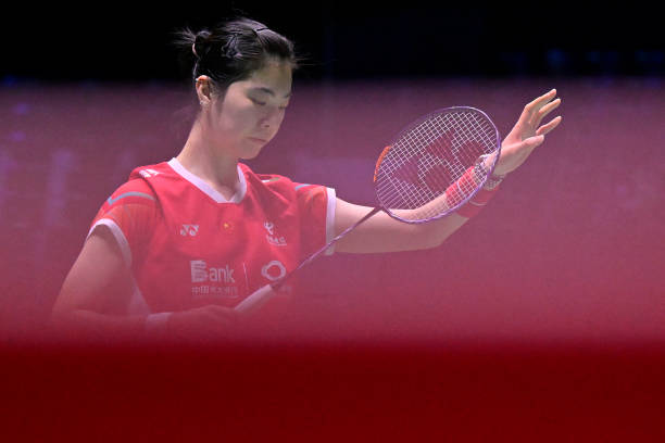 羽毛球学习指南：从握拍到实战的完整流程