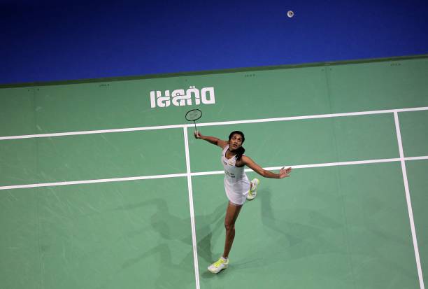 羽毛球扣球动作要领：四步教你打出完美杀球