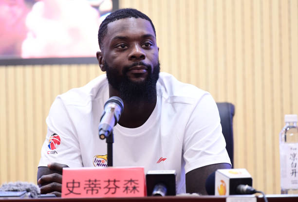 青岛赛区球队外援引进策略及其对联赛的影响