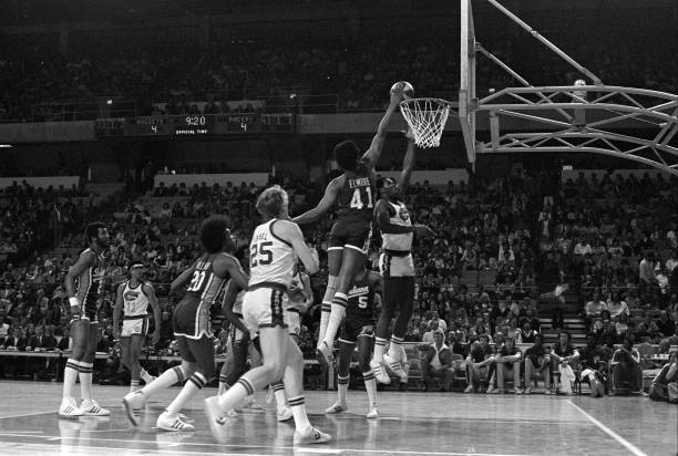 巴特勒40分三双!热火vs湖人G3经典战役回放