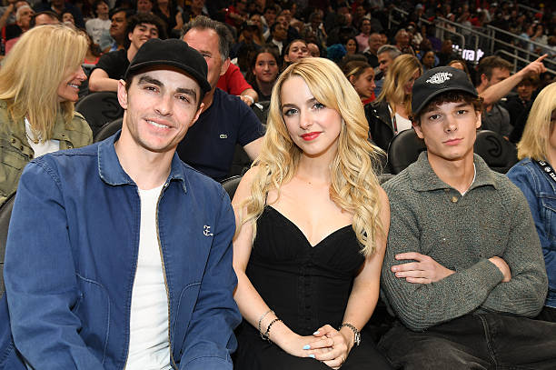 别再叫错了!篮球“越位犯规”的正确名称是“回场违例”