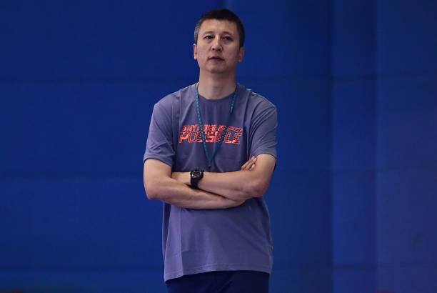 郭艾伦助攻王：数据背后的团队领袖风采