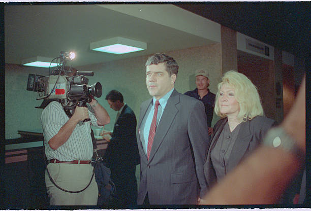 篮球位置指南:如何区分1到5号位及其场上任务