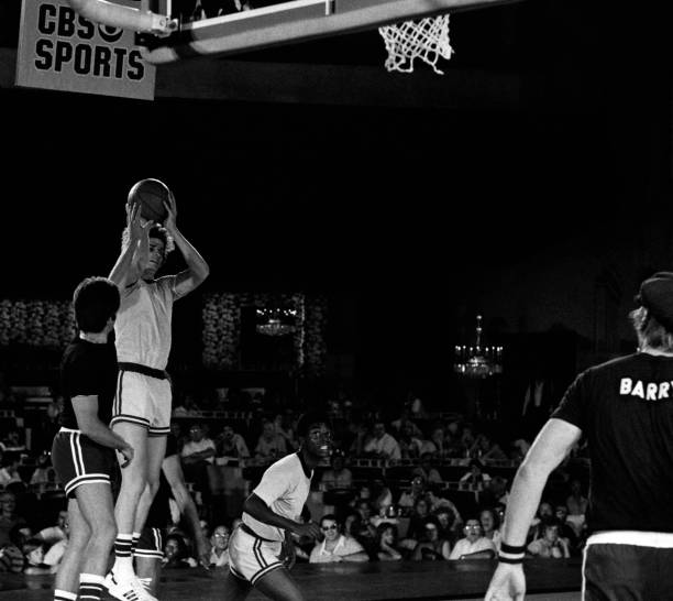 谁是全能型球员？小前锋与大前锋的优劣势分析