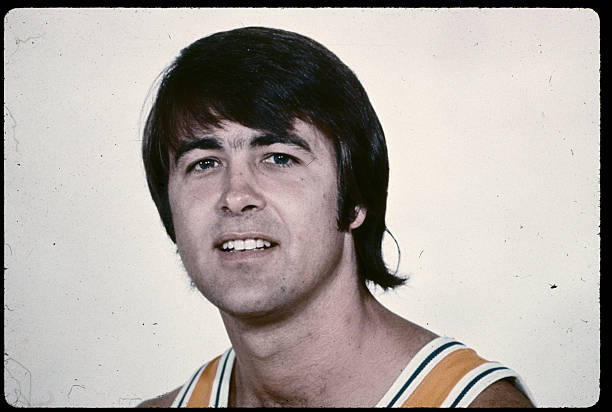 青岛男篮外援与本土球员配合默契度分析