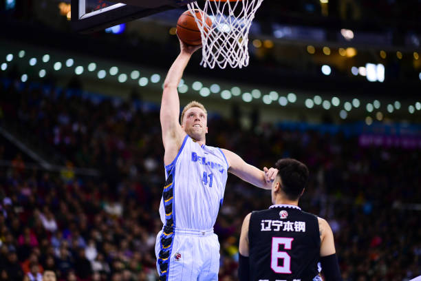 麦豆NBA录像吧：专业NBA赛事分析，助你深度解读比赛