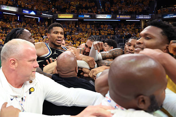 新赛季季后赛深度解析：战术风格对决与胜负关键