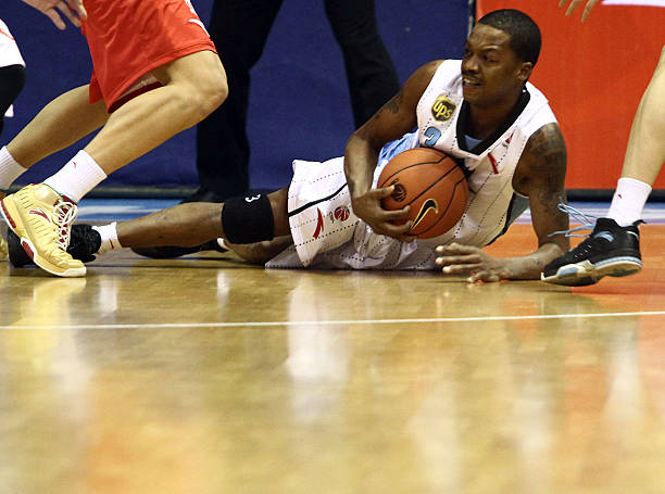 佩奇的WNBA之路:一位女性球员的奋斗与坚持