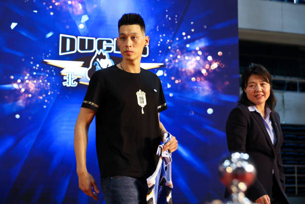 小前锋和得分后卫的技术特点与战术定位